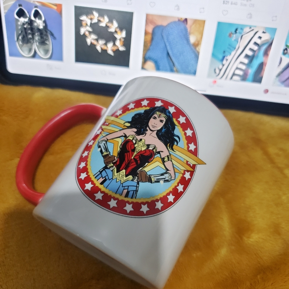 Wonder Woman Coffee Mug